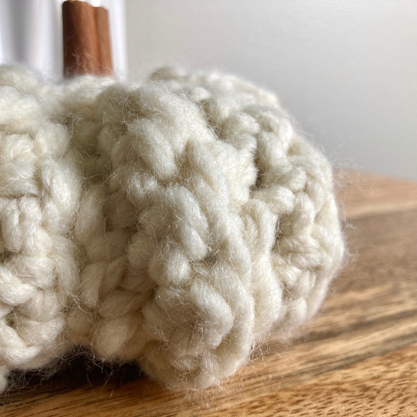 5" Crochet Pumpkin with Cinnamon Stem - Medium